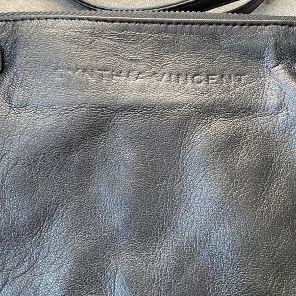 Cynthia Vincent Crossbody Leather Bag - Picture 4 of 7